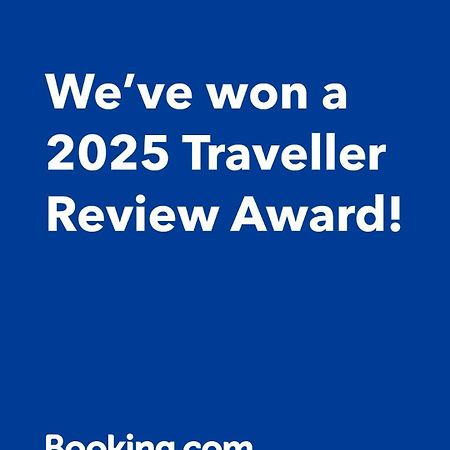 埃尔莫波利斯Solo Traveler公寓 外观 照片